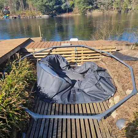 Cabin With A Lake *